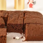 Imagem de um Bolo de chocolate com iorgute